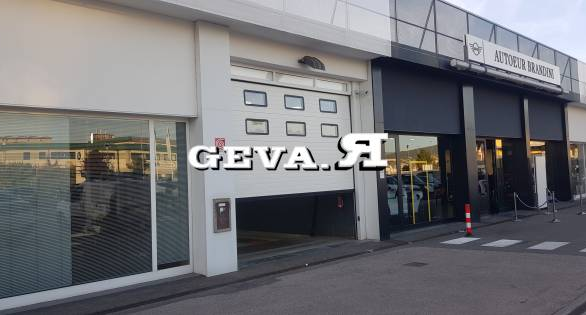 INDUSTRIALE - PORTONI SEZIONALI